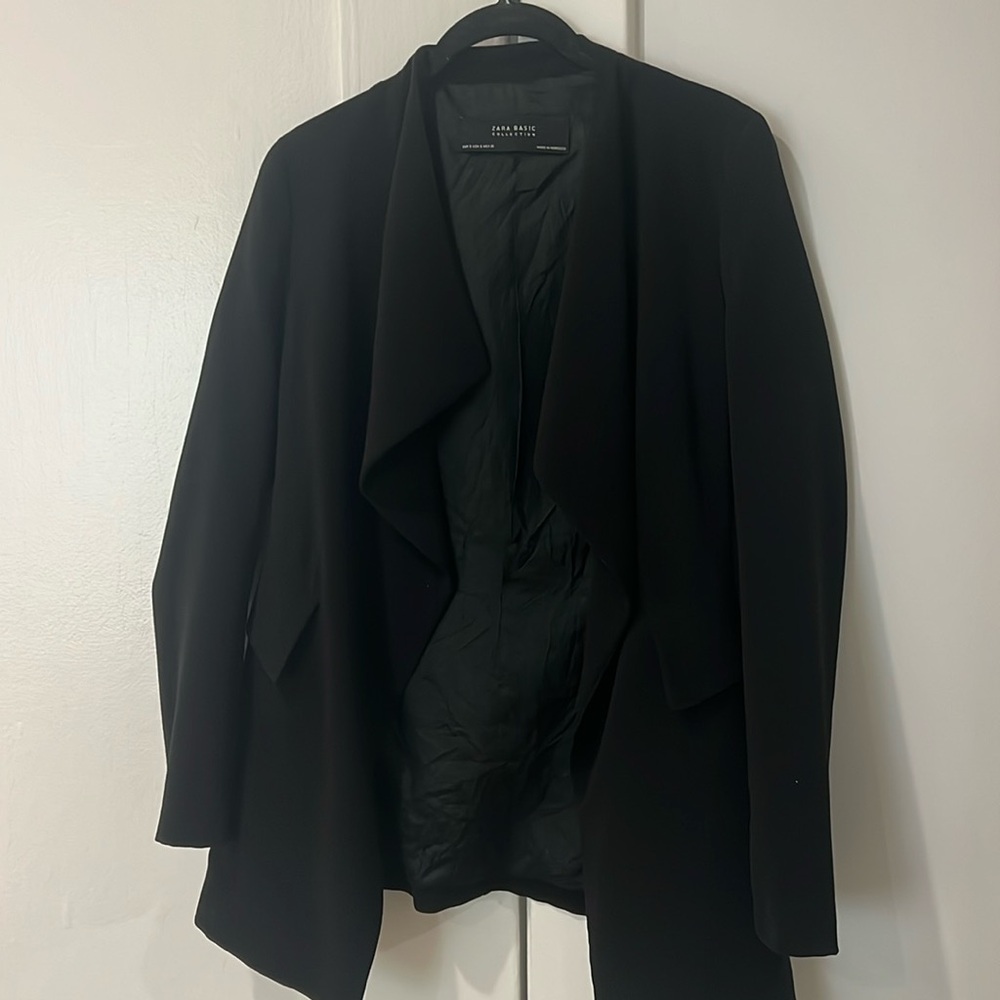 Black Zara blazer